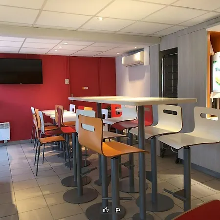 Premiere Classe Versailles - Cyr L'ecole Hotel Saint-Cyr-lʼÉcole