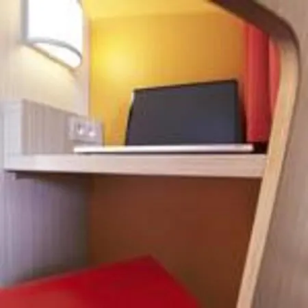 Premiere Classe Versailles - Cyr L'ecole Hotel Saint-Cyr-lʼÉcole