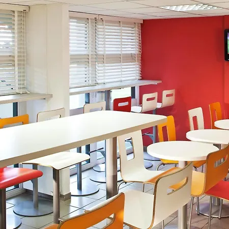 호텔 Premiere Classe Versailles - Cyr L'ecole Saint-Cyr-lʼÉcole