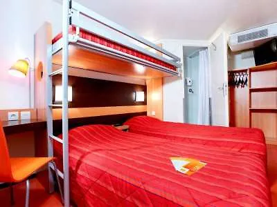 Hotel Premiere Classe Versailles - Saint Cyr L'Ecole